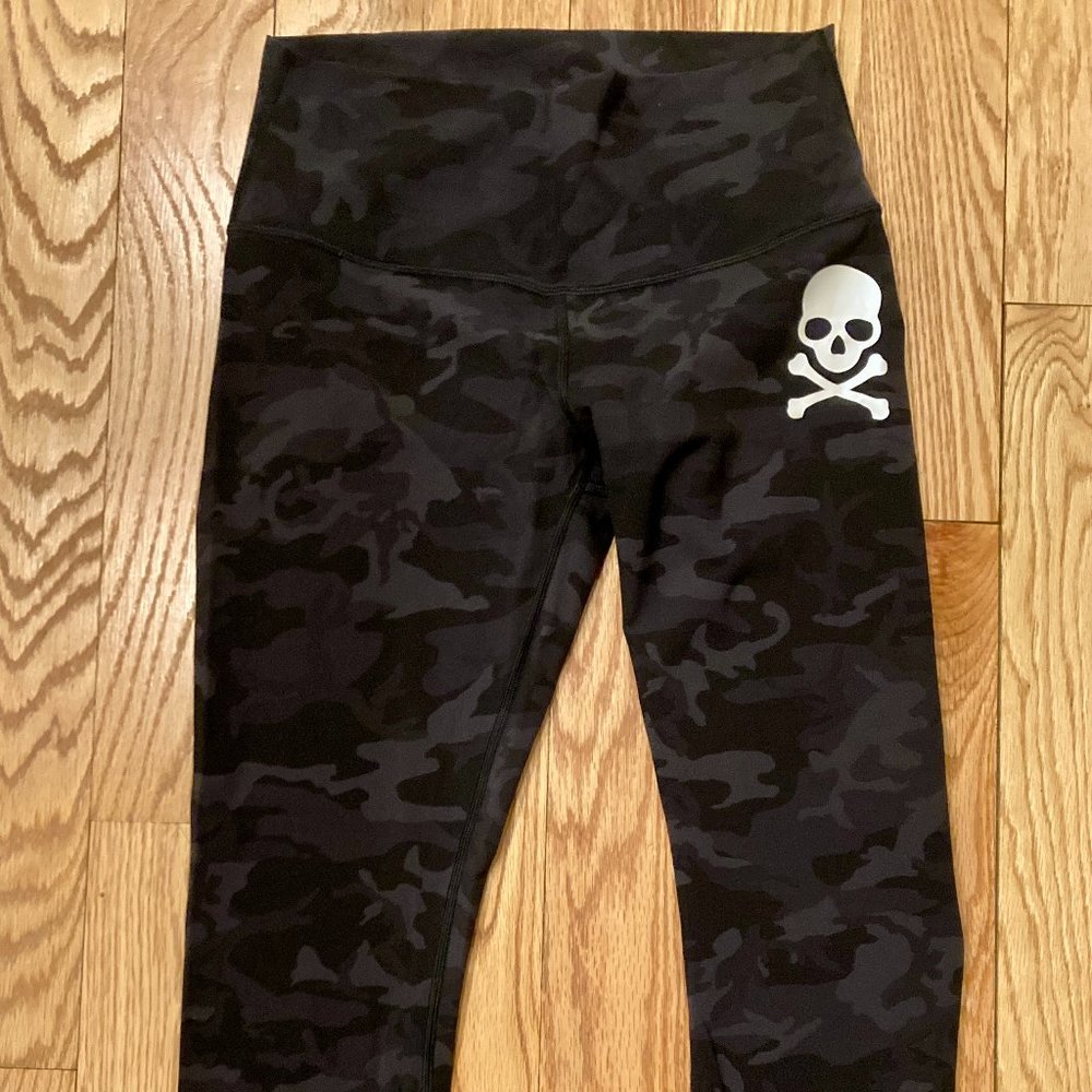 Lululemon Soulcycle 7/8 Workout Pants Size 8